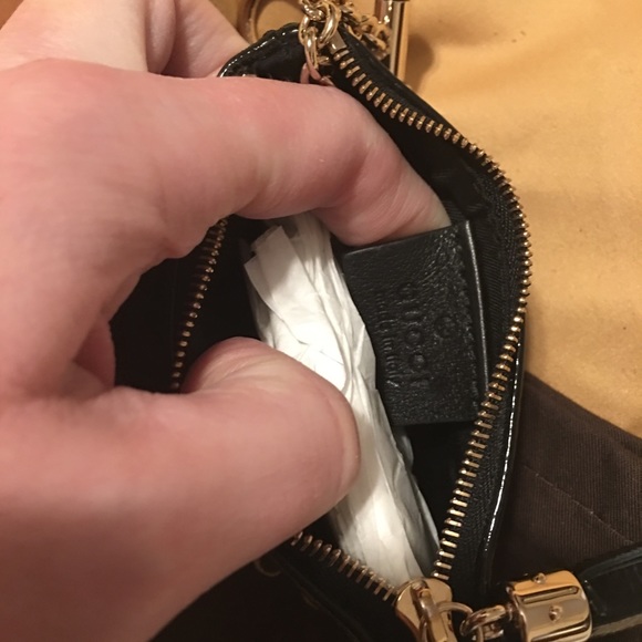 SOLD  🅿️  🅿️Authentic Gucci Soho change purseNWT - Picture 4 of 5